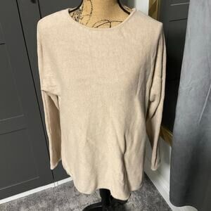 Michael kors medium top long sleeve gently used